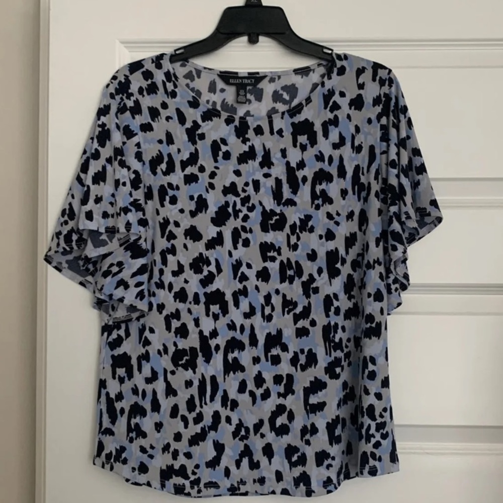 Ellen Tracy Grey Blue Cheetah Print Top